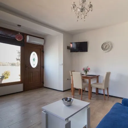 Appartamento Ina By The Sea Luka (Dugi Otok)